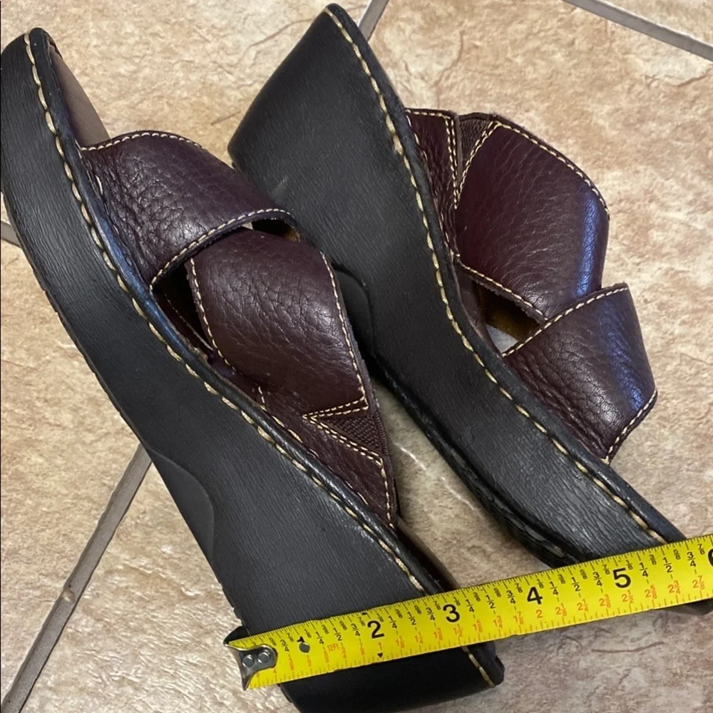 Covington 9M Brown Leather Sandals with Decorative Buckle Luxury Summer Elegant